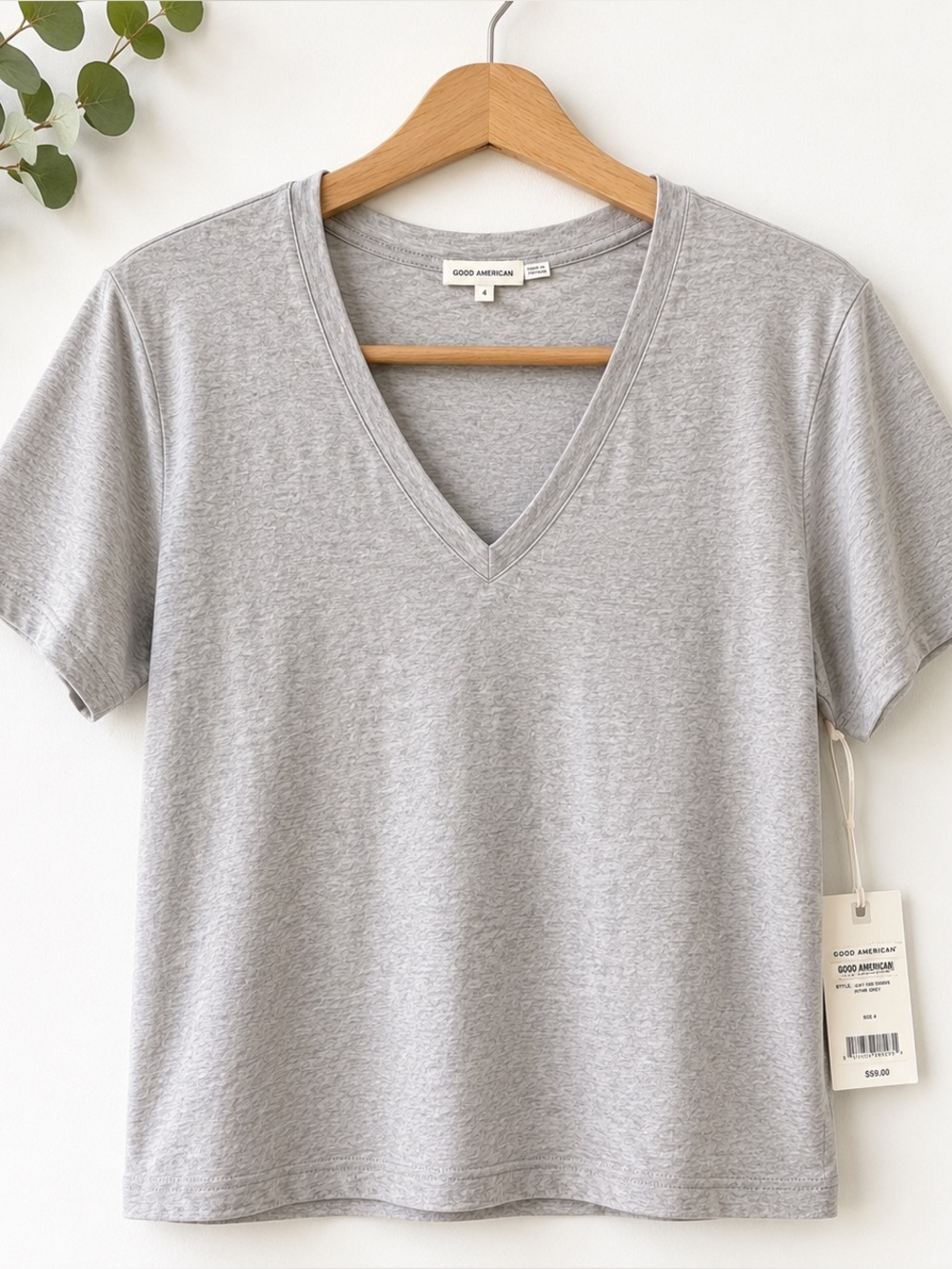 Good American Light Heather Gray V-Neck Short Sleeve Tee